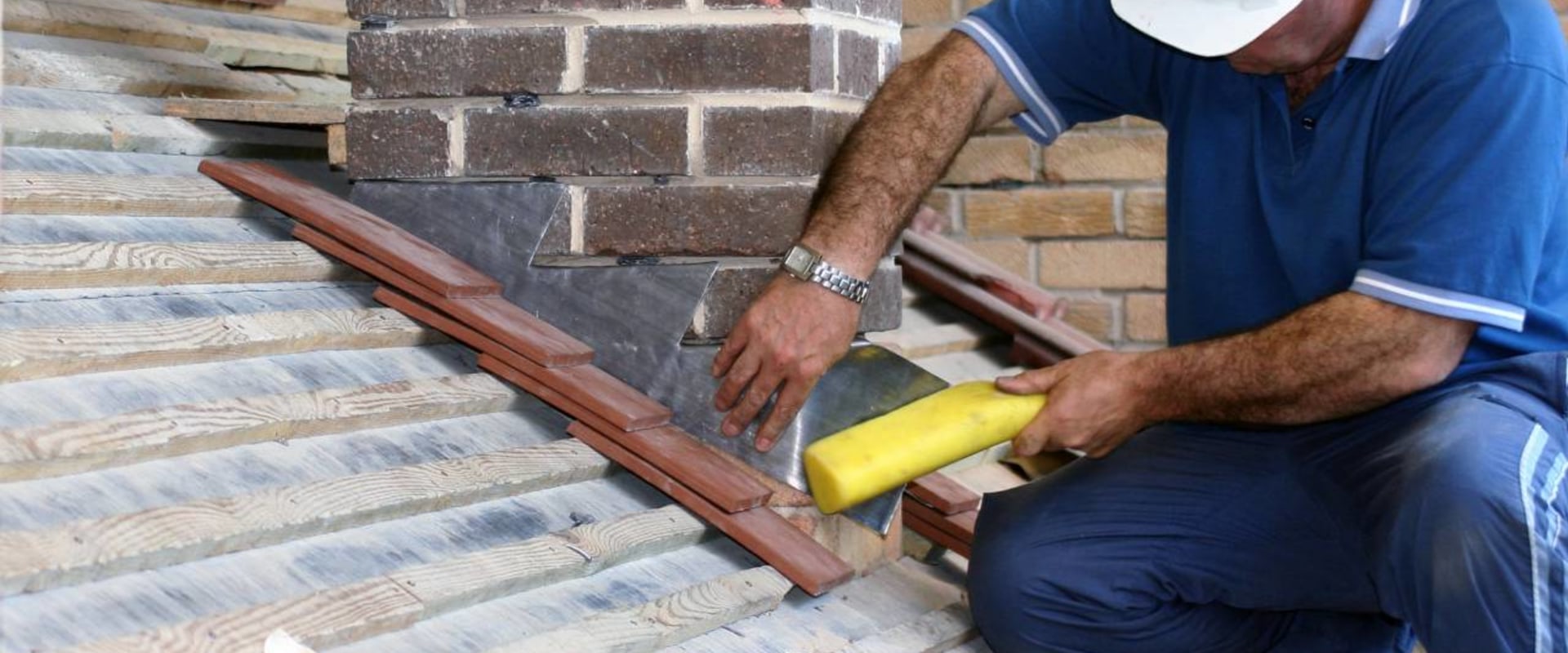 What is a synonym for roof worker?