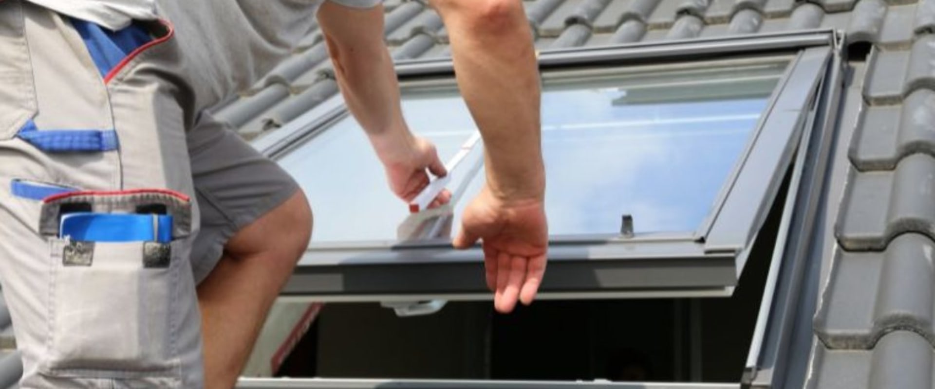 What is the average cost of installing a skylight?