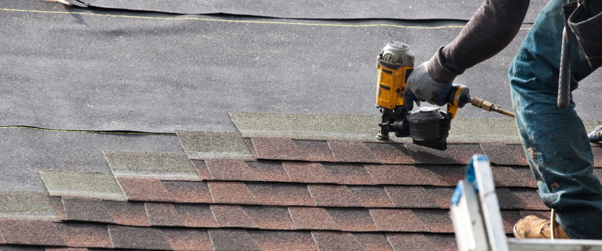 How many roof squares are in 1500 square feet?