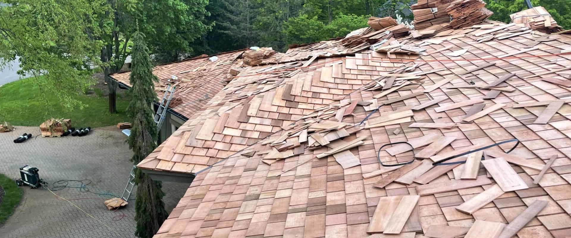 What is the cheapest time of year to get a new roof?