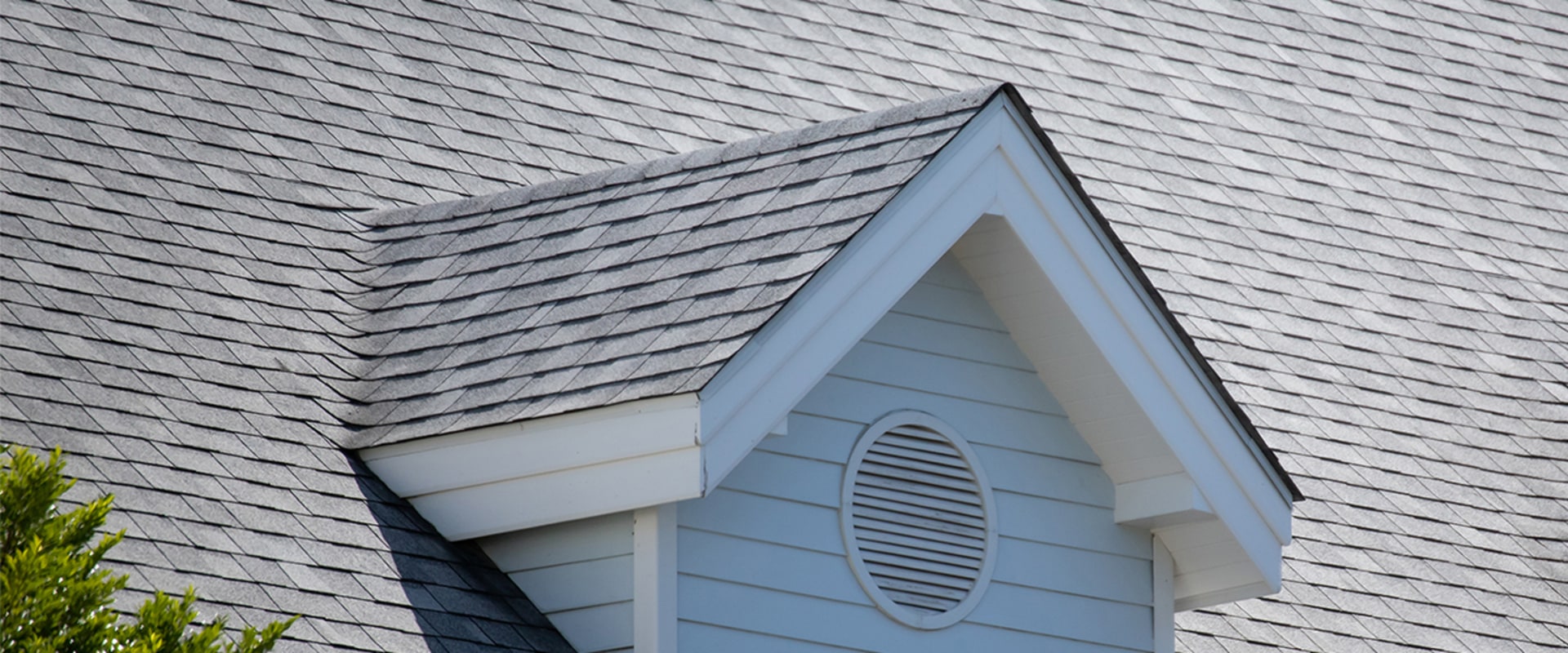 How much does roof replacement cost for a 2000 sq ft house?