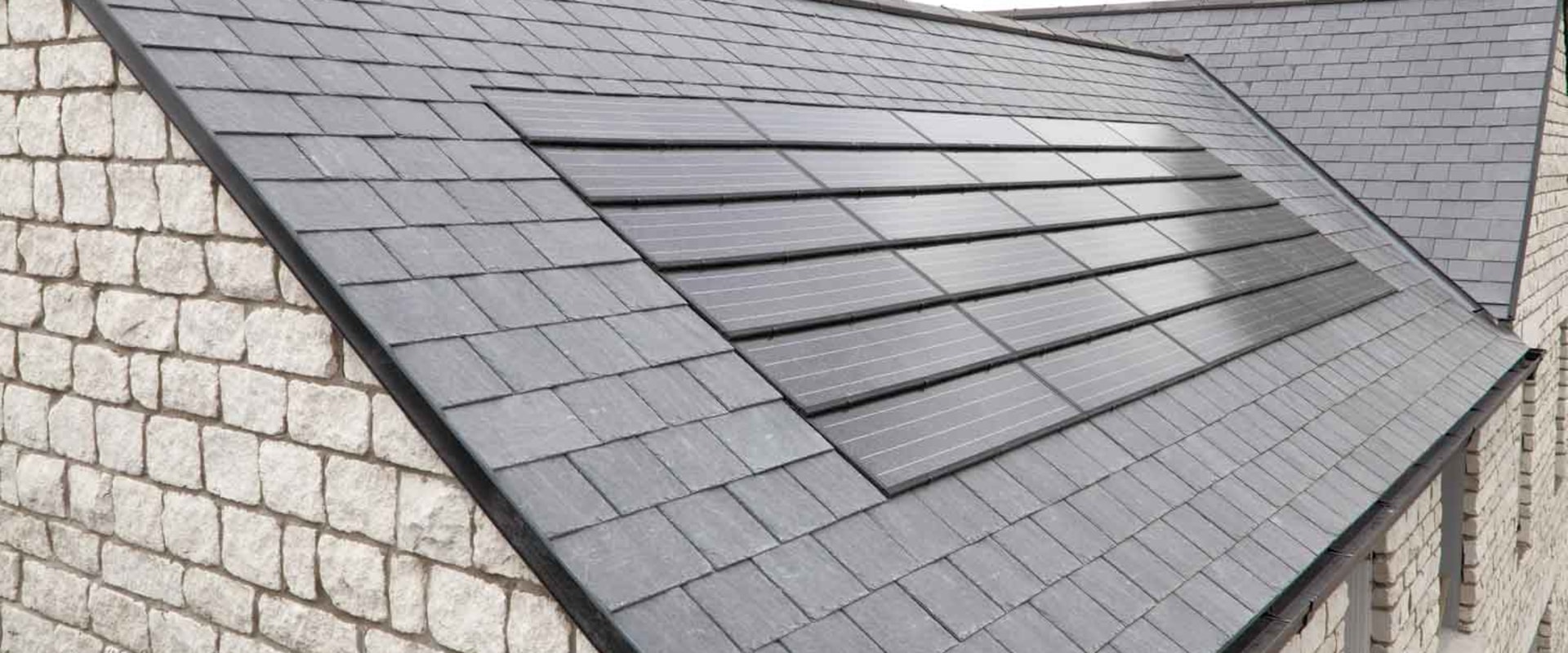 How much does it cost to shingle 500 square feet?