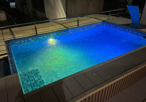 What material to use for rooftop swimming pool?